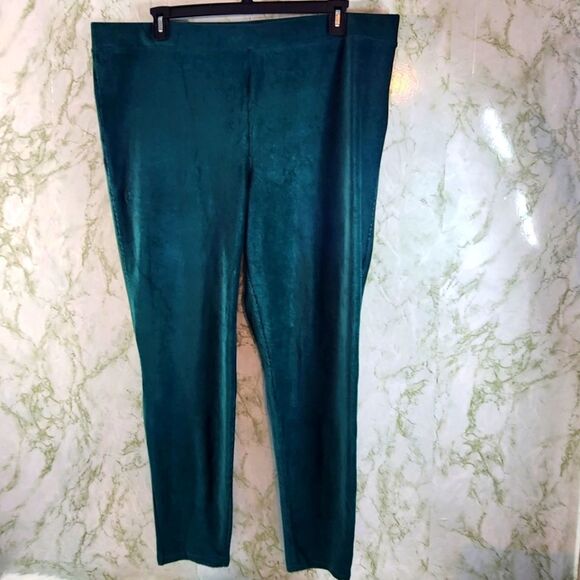 LuLaRoe Soft Green Ribbed Leggings - Picture 2 of 14